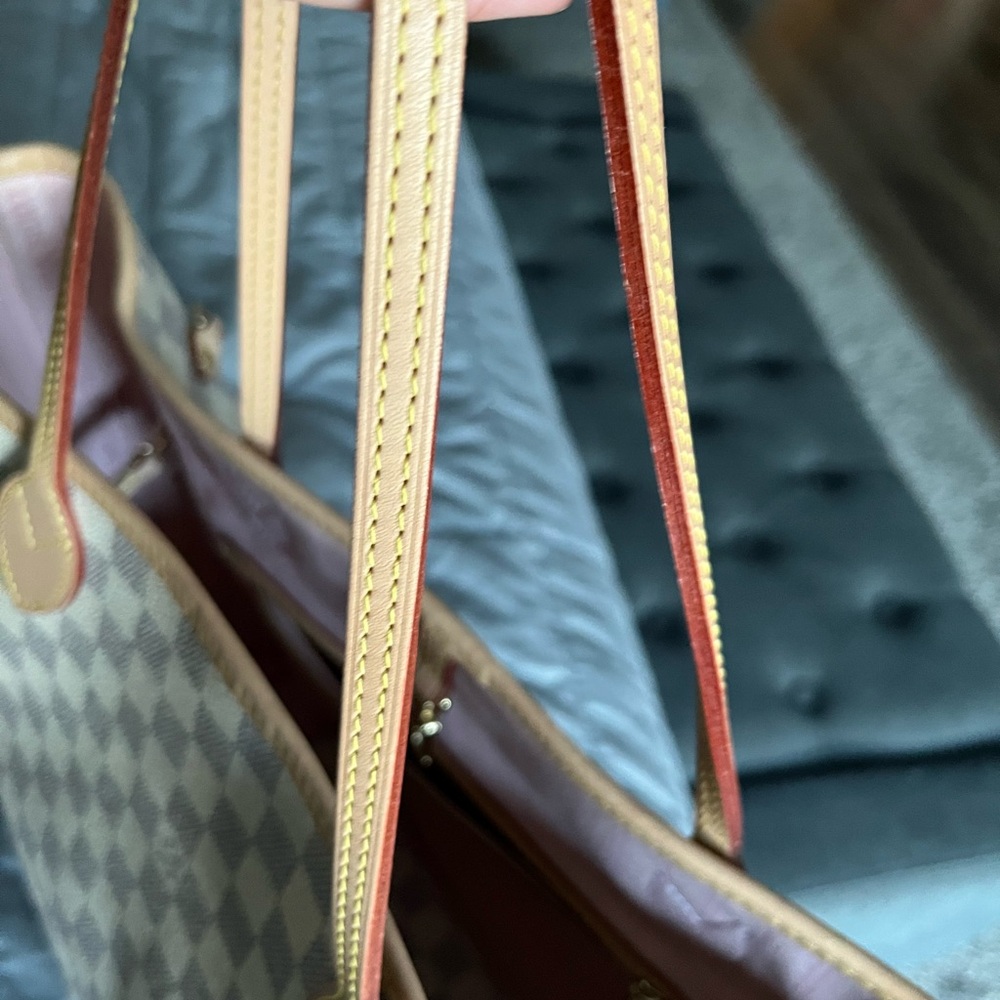 Louis Vuitton Neverfull MM - Picture 16 of 16